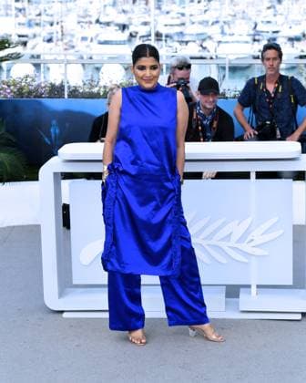 Cannes, France: Cannes, 77th Cannes Film Festival 2024 Photocall film All We Imagine As Light In the photo: Divya Prabha Cannes France  - ZUMAp169 20240524_zea_p169_498 Copyright: xAlbertoxTerenghix