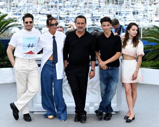 77th Cannes Film Festival 2024 Photocall film: L Amour Ouf (Beating Hearts) Cannes, 77th Cannes Film Festival 2024 Photocall film: L Amour Ouf (Beating Hearts) In the photo: Malik Frikah, Gilles Lellouche, Adele Exarchopoulos, Mallory Wanecque, Francois Civil Cannes France  Copyright: xIPA ABACAx