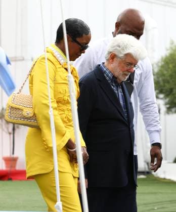 May 24, 2024, Cannes, Cote D azur, France: GEORGE LUCAS poses during a photocall as he is a recipient of the Honorary Palme d Or at the 77th Annual Cannes Film Festival at Palais des Festivals in Cannes, France Cannes France - ZUMAc179 20240524_zep_c179_017 Copyright: xMickaelxChavetx