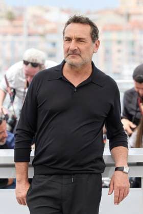 Photocall of the movie LAmour Ouf Beating Hearts CompÃ tition lors du 77eme Festival International du Film de Cannes Photocall of the movie LAmour Ouf Beating Hearts CompÃ tition lors du 77eme Festival International du Film de Cannes May 14 25, 2024 , May 24, 2024 Moreau Jacovides Bestimage Photocall of the movie LAmour Ouf Beating Hearts Competition during the 77th Cannes International Film Festival May 14 25, 2024 , May 24, 2024 Cannes France  Copyright: xJACOVIDES-MOREAUx xBESTIMAGExJACOVIDES-MOREAUx xBESTIMAGEx