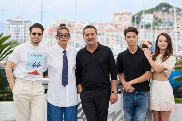 Photocall of the movie LAmour Ouf Beating Hearts CompÃ tition during the 77th Cannes International Film Festival Francois Civil, Adele Exarchopoulos, Gilles Lellouche, Malik Frikah et Mallory Wanecque Photocall of the movie LAmour Ouf Beating Hearts CompÃ tition during the 77th Cannes International Film Festival May 14 25, 2024 , le 24 mai 2024 Moreau Jacovides Bestimage Photocall of the movie LAmour Ouf Beating Hearts Competition during the 77th Cannes International Film Festival May 14 25, 2024 , May 24, 2024 Cannes France  Copyright: xJACOVIDES-MOREAUx xBESTIMAGExJACOVIDES-MOREAUx xBESTIMAGEx
