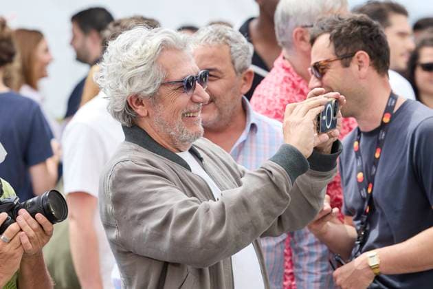 Photocall of the movie LAmour Ouf Beating Hearts CompÃ tition lors du 77eme Festival International du Film de Cannes Alain Chabat Photocall of the movie LAmour Ouf Beating Hearts CompÃ tition lors du 77eme Festival International du Film de Cannes May 14 25, 2024 , May 24, 2024 Moreau Jacovides Bestimage Photocall of the movie LAmour Ouf Beating Hearts Competition during the 77th Cannes International Film Festival May 14 25, 2024 , May 24, 2024 Cannes France  Copyright: xJACOVIDES-MOREAUx xBESTIMAGExJACOVIDES-MOREAUx xBESTIMAGEx