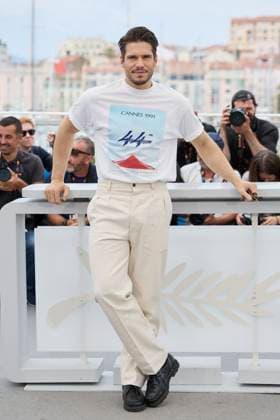 Photocall of the movie LAmour Ouf Beating Hearts CompÃ tition lors du 77eme Festival International du Film de Cannes Francois Civil Photocall of the movie LAmour Ouf Beating Hearts CompÃ tition lors du 77eme Festival International du Film de Cannes May 14 25, 2024 , May 24, 2024 Moreau Jacovides Bestimage Photocall of the movie LAmour Ouf Beating Hearts Competition during the 77th Cannes International Film Festival May 14 25, 2024 , May 24, 2024 Cannes France  Copyright: xJACOVIDES-MOREAUx xBESTIMAGExJACOVIDES-MOREAUx xBESTIMAGEx