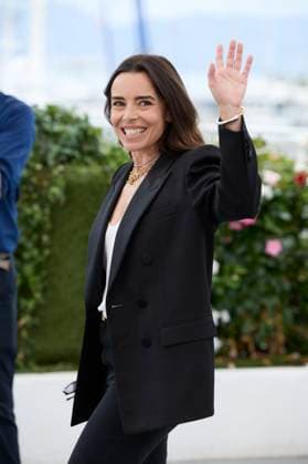 Photocall of the movie LAmour Ouf Beating Hearts CompÃ tition lors du 77eme Festival International du Film de Cannes Elodie Bouchez Photocall of the movie LAmour Ouf Beating Hearts CompÃ tition lors du 77eme Festival International du Film de Cannes May 14 25, 2024 , May 24, 2024 Moreau Jacovides Bestimage Photocall of the movie LAmour Ouf Beating Hearts Competition during the 77th Cannes International Film Festival May 14 25, 2024 , May 24, 2024 Cannes France  Copyright: xJACOVIDES-MOREAUx xBESTIMAGExJACOVIDES-MOREAUx xBESTIMAGEx
