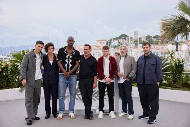 Photocall for the film LAmour Ouf Beating Hearts Compà tition at the 77th Cannes International Film Festival Raphaà l Quenard, Vincent Lacoste, Jean Pascal Zadi, director Gilles Lellouche, Anthony Bajon, Alain Chabat, Karim Leklou Photocall of the movie LAmour Ouf Beating Hearts Competition during the 77th Cannes International Film Festival May 14 25, 2024 , May 24, 2024 Moreau Jacovides Bestimage Photocall of the movie LAmour Ouf Beating Hearts Competition during the 77th Cannes International Film Festival May 14 25, 2024 , May 24, 2024 Cannes France Copyright: xJACOVIDES-MOREAUx xBESTIMAGExJACOVIDES-MOREAUx xBESTIMAGEx