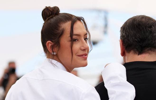 Photocall of the movie LAmour Ouf Beating Hearts CompÃ tition lors du 77eme Festival International du Film de Cannes Adele Exarchopoulos Photocall of the movie LAmour Ouf Beating Hearts CompÃ tition lors du 77eme Festival International du Film de Cannes May 14 25, 2024 , May 24, 2024 Jacovides Moreau Bestimage Photocall of the movie LAmour Ouf Beating Hearts Competition during the 77th Cannes International Film Festival May 14 25, 2024 , May 24, 2024 Cannes France  Copyright: xJACOVIDES-MOREAUx xBESTIMAGExJACOVIDES-MOREAUx xBESTIMAGEx