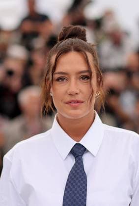 Photocall of the movie LAmour Ouf Beating Hearts CompÃ tition lors du 77eme Festival International du Film de Cannes Adele Exarchopoulos Photocall of the movie LAmour Ouf Beating Hearts CompÃ tition lors du 77eme Festival International du Film de Cannes May 14 25, 2024 , May 24, 2024 Jacovides Moreau Bestimage Photocall of the movie LAmour Ouf Beating Hearts Competition during the 77th Cannes International Film Festival May 14 25, 2024 , May 24, 2024 Cannes France  Copyright: xJACOVIDES-MOREAUx xBESTIMAGExJACOVIDES-MOREAUx xBESTIMAGEx