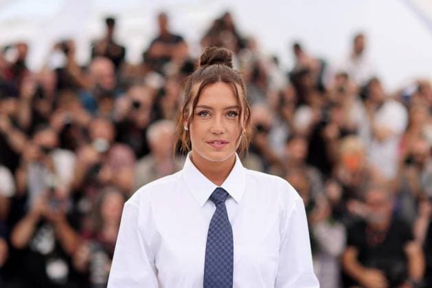 Photocall of the movie LAmour Ouf Beating Hearts CompÃ tition lors du 77eme Festival International du Film de Cannes Adele Exarchopoulos Photocall of the movie LAmour Ouf Beating Hearts CompÃ tition lors du 77eme Festival International du Film de Cannes May 14 25, 2024 , May 24, 2024 Jacovides Moreau Bestimage Photocall of the movie LAmour Ouf Beating Hearts Competition during the 77th Cannes International Film Festival May 14 25, 2024 , May 24, 2024 Cannes France  Copyright: xJACOVIDES-MOREAUx xBESTIMAGExJACOVIDES-MOREAUx xBESTIMAGEx