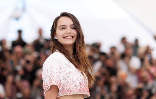 Photocall of the movie LAmour Ouf Beating Hearts CompÃ tition lors du 77eme Festival International du Film de Cannes Mallory Wanecque Photocall of the movie LAmour Ouf Beating Hearts CompÃ tition lors du 77eme Festival International du Film de Cannes May 14 25, 2024 , May 24, 2024 Jacovides Moreau Bestimage Photocall of the movie LAmour Ouf Beating Hearts Competition during the 77th Cannes International Film Festival May 14 25, 2024 , May 24, 2024 Cannes France  Copyright: xJACOVIDES-MOREAUx xBESTIMAGExJACOVIDES-MOREAUx xBESTIMAGEx