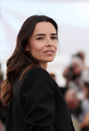 Photocall of the movie LAmour Ouf Beating Hearts CompÃ tition lors du 77eme Festival International du Film de Cannes Elodie Bouchez Photocall of the movie LAmour Ouf Beating Hearts CompÃ tition lors du 77eme Festival International du Film de Cannes May 14 25, 2024 , May 24, 2024 Jacovides Moreau Bestimage Photocall of the movie LAmour Ouf Beating Hearts Competition during the 77th Cannes International Film Festival May 14 25, 2024 , May 24, 2024 Cannes France  Copyright: xJACOVIDES-MOREAUx xBESTIMAGExJACOVIDES-MOREAUx xBESTIMAGEx