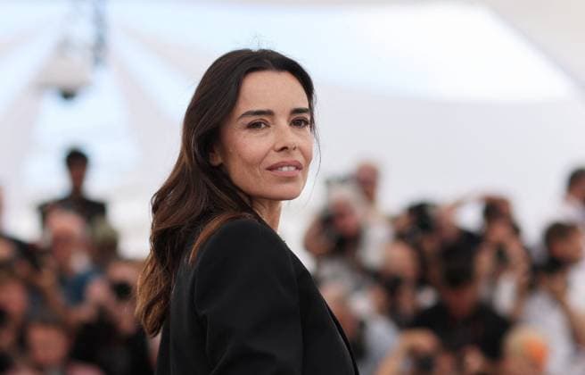 Photocall of the movie LAmour Ouf Beating Hearts CompÃ tition lors du 77eme Festival International du Film de Cannes Elodie Bouchez Photocall of the movie LAmour Ouf Beating Hearts CompÃ tition lors du 77eme Festival International du Film de Cannes May 14 25, 2024 , May 24, 2024 Jacovides Moreau Bestimage Photocall of the movie LAmour Ouf Beating Hearts Competition during the 77th Cannes International Film Festival May 14 25, 2024 , May 24, 2024 Cannes France  Copyright: xJACOVIDES-MOREAUx xBESTIMAGExJACOVIDES-MOREAUx xBESTIMAGEx