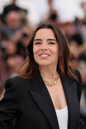 Photocall of the movie LAmour Ouf Beating Hearts CompÃ tition lors du 77eme Festival International du Film de Cannes Elodie Bouchez Photocall of the movie LAmour Ouf Beating Hearts CompÃ tition lors du 77eme Festival International du Film de Cannes May 14 25, 2024 , May 24, 2024 Jacovides Moreau Bestimage Photocall of the movie LAmour Ouf Beating Hearts Competition during the 77th Cannes International Film Festival May 14 25, 2024 , May 24, 2024 Cannes France  Copyright: xJACOVIDES-MOREAUx xBESTIMAGExJACOVIDES-MOREAUx xBESTIMAGEx
