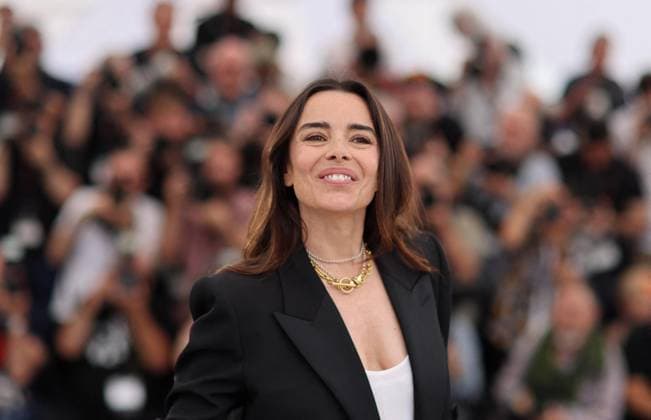 Photocall of the movie LAmour Ouf Beating Hearts CompÃ tition lors du 77eme Festival International du Film de Cannes Elodie Bouchez Photocall of the movie LAmour Ouf Beating Hearts CompÃ tition lors du 77eme Festival International du Film de Cannes May 14 25, 2024 , May 24, 2024 Jacovides Moreau Bestimage Photocall of the movie LAmour Ouf Beating Hearts Competition during the 77th Cannes International Film Festival May 14 25, 2024 , May 24, 2024 Cannes France  Copyright: xJACOVIDES-MOREAUx xBESTIMAGExJACOVIDES-MOREAUx xBESTIMAGEx
