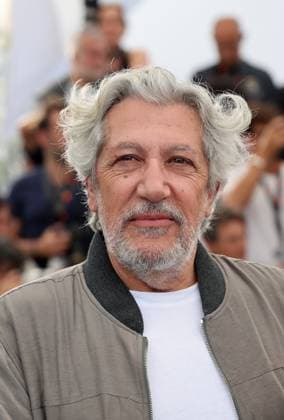 Photocall of the movie LAmour Ouf Beating Hearts CompÃ tition lors du 77eme Festival International du Film de Cannes Alain Chabat Photocall of the movie LAmour Ouf Beating Hearts CompÃ tition lors du 77eme Festival International du Film de Cannes May 14 25, 2024 , May 24, 2024 Jacovides Moreau Bestimage Photocall of the movie LAmour Ouf Beating Hearts Competition during the 77th Cannes International Film Festival May 14 25, 2024 , May 24, 2024 Cannes France  Copyright: xJACOVIDES-MOREAUx xBESTIMAGExJACOVIDES-MOREAUx xBESTIMAGEx