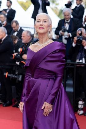 B MontÃ e des marches du film Â La plus prÃ cieuse des marchandises Â lors du 77eme Festival International du Film de Cannes Helen Mirren MontÃ e des marches du film Â La plus prÃ cieuse des marchandises Â lors du 77eme Festival International du Film de Cannes, au Palais des Festivals Ã Cannes On may 24th 2024 Olivier Borde Bestimage Red carpet of the movie Â The most precious of cargoes Â during the 77th Cannes International Film Festival at the Palais des Festivals in Cannes, France On may 24th 2024 Cannes France  Copyright: xOLIVIERxBORDEx xBESTIMAGExOLIVIERxBORDEx xBESTIMAGEx