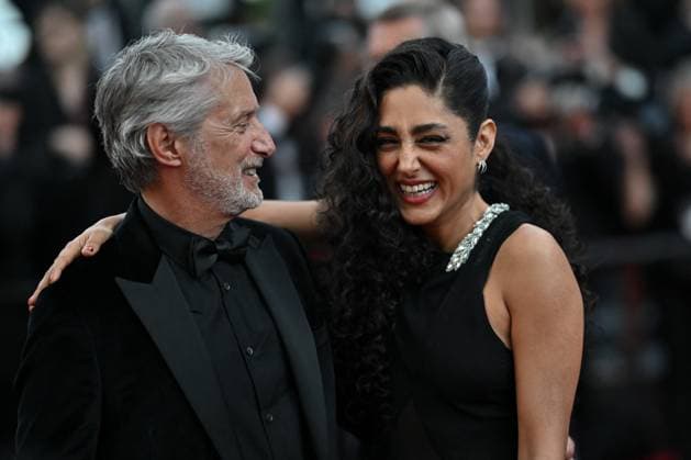 Entertainment Bilder des Tages Cannes 2024 Premiere The Most Precious Of Cargoes Antoine de Caunes, Golshifteh Farahani at the premiere of the movie The Most Precious Of Cargoes during the 77th Cannes Film Festival in Cannes, France on May 24, 2024. Photo by Julien Reynaud APS-Medias ABACAPRESS.COM Cannes France  Copyright: xReynaudxJulien APS-Medias ABACAx