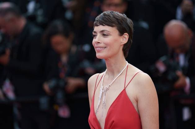 Cannes, France 24th May, 2024 Berenice Bejo attends La Plus PrÃ cieuse des Marchandise The Most Precious of Cargoes Screening red carpet at the 77th annual Cannes Film Festival at Palais des Festivals on May 24, 2024 in Cannes, France CINEMA 77eme Festival de Cannes Red Carpet du film La Plus PrÃ cieuse des Marchandise The Most Precious of Cargoes 24 05 2024 NorbertScanella Panoramic 