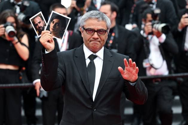 77eme Festival International du Film de Cannes Marche du film The Seed of the Sacred Fig Festival de Cannes 2024 77e Ã dition Descente The Seed Of The Sacred Fig Mohammad Rasoulof 305499 2024 05 24 Cannes France  Copyright: xLionelxGuericolas MPPx STAR_305499_006