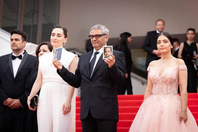 Cannes - The Most Precious of Cargoes Red Carpet Mahsa Rostami, Soheila Golestani, Mohammad Rasoulof and the cast and crew attends the The Seed Of The Sacred Fig Red Carpet at the 77th annual Cannes Film Festival at Palais des Festivals on May 24, 2024 in Cannes, France. Photo by ShootPix ABACAPRESS.COM Cannes France  Copyright: xShootPix ABACAx