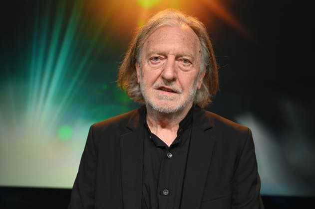Swiss cameraman Rainer Klausmann, winner of this years honorary prize at the 34 German Camera Award ceremony
