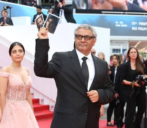 77eme Festival International du Film de Cannes Marches du film The Seed of the Sacred Fig 77th Cannes Film Festival Red carpet of the film The seed of the sacred fig Setareh Maleki and Mohammad Rasoulof 305499 2024 05 24 Cannes France  Copyright: xIsabellexVautierx xStarfacex STAR_305499_062
