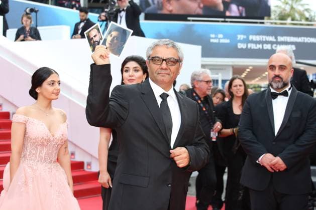 77eme Festival International du Film de Cannes Marches du film The Seed of the Sacred Fig 77th Cannes Film Festival Red carpet of the film The seed of the sacred fig Setareh Maleki and Mohammad Rasoulof 305499 2024 05 24 Cannes France  Copyright: xIsabellexVautierx xStarfacex STAR_305499_063
