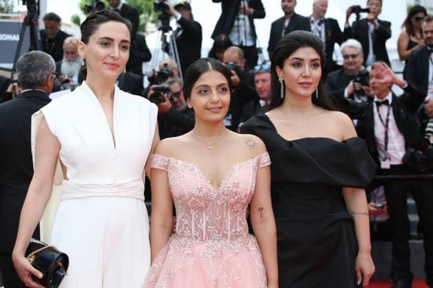 77eme Festival International du Film de Cannes Marches du film The Seed of the Sacred Fig 77th Cannes Film Festival Red carpet of the film The seed of the sacred fig Mahsa Rostami, Setareh Maleki and Niousha Akhsi 305499 2024 05 24 Cannes France  Copyright: xIsabellexVautierx xStarfacex STAR_305499_065