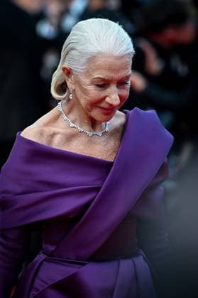 77eme Festival International du Film de Cannes Montee des marches du film La plus precieuse des marchandises Festival de Cannes 2024 77e Ã dition montee La plus precieuse des marchandises Helen Mirren 305502 2024 05 24  Copyright: xLionelxGuericolas MPPx STAR_305502_002
