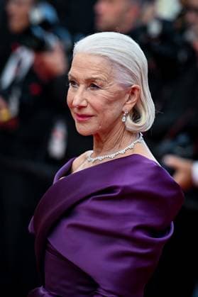77eme Festival International du Film de Cannes Montee des marches du film La plus precieuse des marchandises Festival de Cannes 2024 77e Ã dition montee La plus precieuse des marchandises Helen Mirren 305502 2024 05 24  Copyright: xLionelxGuericolas MPPx STAR_305502_003