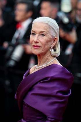 77eme Festival International du Film de Cannes Montee des marches du film La plus precieuse des marchandises Festival de Cannes 2024 77e Ã dition montee La plus precieuse des marchandises Helen Mirren 305502 2024 05 24  Copyright: xLionelxGuericolas MPPx STAR_305502_004