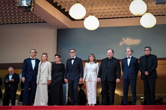 77eme Festival International du Film de Cannes Montee des marches du film La plus precieuse des marchandises Festival de Cannes 2024 77e Ã dition montee La plus precieuse des marchandises Alexandre Desplat, Florence Gastaud, Michel Hazanavicius, Dominique Blanc, GrÃ gory Gadebois, Serge Hazanavicius ,Patrick Sobelman 305502 2024 05 24  Copyright: xLionelxGuericolas MPPx STAR_305502_021
