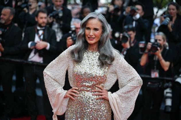 77eme Festival International du Film de Cannes Montee des marches du film La plus precieuse des marchandises Festival de Cannes 2024 77e Ã dition montee La plus precieuse des marchandises Andie MacDowell 305502 2024 05 24  Copyright: xLionelxGuericolas MPPx STAR_305502_065