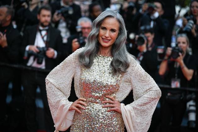 77eme Festival International du Film de Cannes Montee des marches du film La plus precieuse des marchandises Festival de Cannes 2024 77e Ã dition montee La plus precieuse des marchandises Andie MacDowell 305502 2024 05 24  Copyright: xLionelxGuericolas MPPx STAR_305502_066