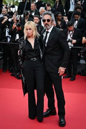 77eme Festival International du Film de Cannes Montee des marches du film La plus precieuse des marchandises Festival de Cannes 2024 77e Ã dition montee La plus precieuse des marchandises Emmanuelle Beart 305502 2024 05 24  Copyright: xLionelxGuericolas MPPx STAR_305502_091