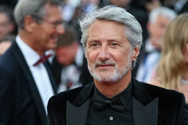 77eme Festival International du Film de Cannes Montee des marches du film La plus precieuse des marchandises Festival de Cannes 2024 77e Ã dition montee La plus precieuse des marchandises Antoine De Caunes 305502 2024 05 24  Copyright: xLionelxGuericolas MPPx STAR_305502_111