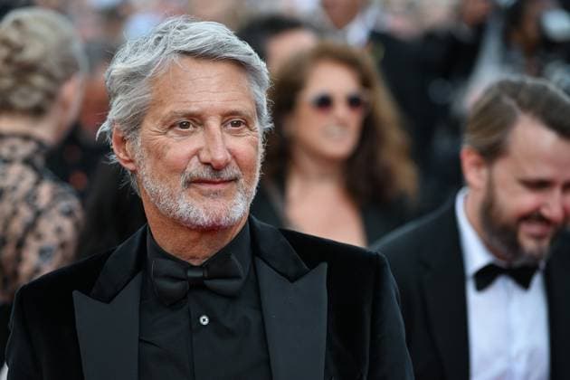 77eme Festival International du Film de Cannes Montee des marches du film La plus precieuse des marchandises Festival de Cannes 2024 77e Ã dition montee La plus precieuse des marchandises Antoine De Caunes 305502 2024 05 24  Copyright: xLionelxGuericolas MPPx STAR_305502_113