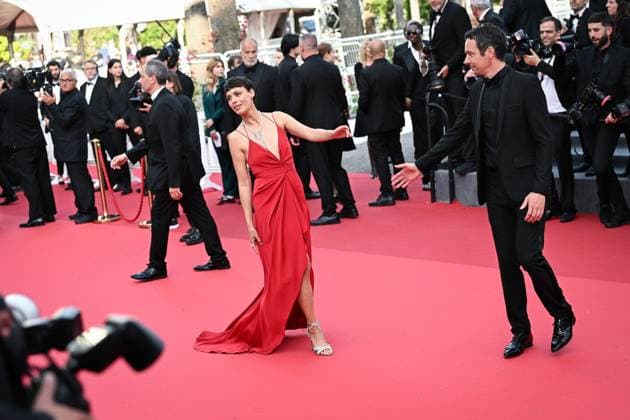 77eme Festival International du Film de Cannes Montee des marches du film La plus precieuse des marchandises Festival de Cannes 2024 77e Ã dition montee La plus precieuse des marchandises Berenice Bejo 305502 2024 05 24  Copyright: xLionelxGuericolas MPPx STAR_305502_142