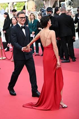 77eme Festival International du Film de Cannes Montee des marches du film La plus precieuse des marchandises Festival de Cannes 2024 77e Ã dition montee La plus precieuse des marchandises Michel Hazavanicius, Berenice Bejo 305502 2024 05 24  Copyright: xLionelxGuericolas MPPx STAR_305502_146
