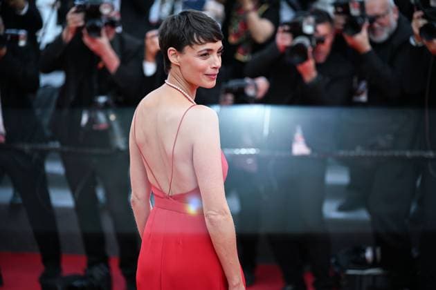 77eme Festival International du Film de Cannes Montee des marches du film La plus precieuse des marchandises Festival de Cannes 2024 77e Ã dition montee La plus precieuse des marchandises Berenice Bejo 305502 2024 05 24  Copyright: xLionelxGuericolas MPPx STAR_305502_157