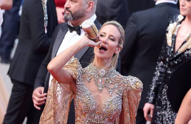 J MontÃ e des marches du film Â La plus prÃ cieuse des marchandises Â lors du 77eme Festival International du Film de Cannes Lady Victoria Hervey MontÃ e des marches du film Â La plus prÃ cieuse des marchandises Â lors du 77eme Festival International du Film de Cannes, au Palais des Festivals in Cannes On may 24th 2024 Jacovides Moreau Bestimage Red carpet of the movie Â The most precious of cargoes Â during the 77th Cannes International Film Festival at the Palais des Festivals in Cannes, France On may 24th 2024 Cannes France  Copyright: xJACOVIDES-MOREAUx xBESTIMAGExJACOVIDES-MOREAUx xBESTIMAGEx