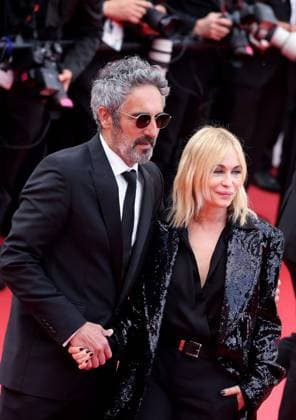 J MontÃ e des marches du film Â La plus prÃ cieuse des marchandises Â lors du 77eme Festival International du Film de Cannes FrÃ dÃ ric Chaudier et sa femme Emmanuelle BÃ art MontÃ e des marches du film Â La plus prÃ cieuse des marchandises Â lors du 77eme Festival International du Film de Cannes, au Palais des Festivals Ã Cannes On may 24th 2024 Jacovides Moreau Bestimage Red carpet of the movie Â The most precious of cargoes Â during the 77th Cannes International Film Festival at the Palais des Festivals in Cannes, France On may 24th 2024 Cannes France  Copyright: xJACOVIDES-MOREAUx xBESTIMAGExJACOVIDES-MOREAUx xBESTIMAGEx