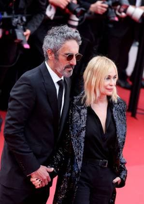 J MontÃ e des marches du film Â La plus prÃ cieuse des marchandises Â lors du 77eme Festival International du Film de Cannes FrÃ dÃ ric Chaudier et sa femme Emmanuelle BÃ art MontÃ e des marches du film Â La plus prÃ cieuse des marchandises Â lors du 77eme Festival International du Film de Cannes, au Palais des Festivals Ã Cannes On may 24th 2024 Jacovides Moreau Bestimage Red carpet of the movie Â The most precious of cargoes Â during the 77th Cannes International Film Festival at the Palais des Festivals in Cannes, France On may 24th 2024 Cannes France  Copyright: xJACOVIDES-MOREAUx xBESTIMAGExJACOVIDES-MOREAUx xBESTIMAGEx