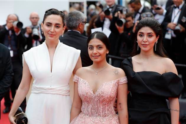 The Seed Of The Sacred Fig Red Carpet - The 77th Annual Cannes Film Festival CANNES, FRANCE - MAY 24:(L-C) Mahsa Rostami, Soheila Golestani and cast at the The Seed Of The Sacred Fig Red Carpet at the 77th annual Cannes Film Festival at Palais des Festivals on May 24, 2024 in Cannes, France. CAP GOL GOL Cannes Provence-Alpes-CÃ te d Azur France Copyright: xRickxGold CapitalxPicturesx
