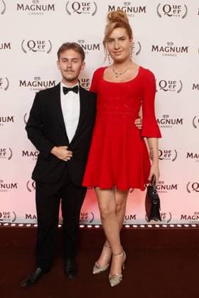 Exclusive Magnumday8photocall Exclusive Michael Tombeur, Rose Harlean Queer Palm party on the Magnum Beach during the 77th Cannes International Film Festival on May 24, 2024 Cannes France Christophe Clovis Magnum Cannes via Bestimage Magnum Beach Queer Palm party during the 77th Cannes International Film Festival on May 24, 2024 Cannes France  Copyright: xJeremyxMelloulx xMagnumxCannesxviaxBestimagexJeremyxMelloulx xMagnumxCannesxviaxBestimagex