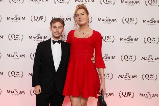 Exclusive Magnumday8photocall Exclusive Michael Tombeur, Rose Harlean Queer Palm party on the Magnum Beach during the 77th Cannes International Film Festival on May 24, 2024 Cannes France Christophe Clovis Magnum Cannes via Bestimage Magnum Beach Queer Palm party during the 77th Cannes International Film Festival on May 24, 2024 Cannes France  Copyright: xJeremyxMelloulx xMagnumxCannesxviaxBestimagexJeremyxMelloulx xMagnumxCannesxviaxBestimagex