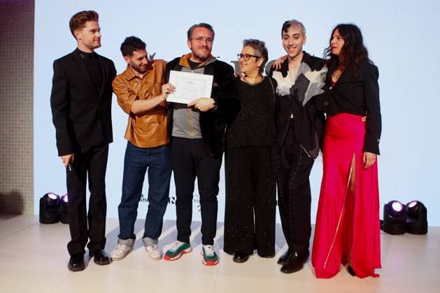 Exclusive Magnumday8photocall Exclusive Jury members Lukas Dhont, Jad Salfiti, Juliana Rojas, Paloma, Sophie Letourneur surrounding Emanuel Parvu winner of the Queer Palm 2024 for his film 3 kilometers to the end of the world Queer Palm party on the Magnum beach during the 77th Cannes International Film Festival, France, May 24, 2024 Christophe Clovis Magnum Cannes via Bestimage Magnum Beach Â Queer Palm Â party during the 77th Cannes International Film Festival on May 24, 2024 Cannes France  Copyright: xJeremyxMelloulx xMagnumxCannesxviaxBestimagexJeremyxMelloulx xMagnumxCannesxviaxBestimagex