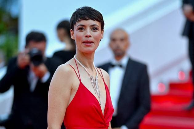 Cannes - La Plus Precieuse Des Marchandises Screening Berenice Bejo attends the screening of the film La Plus Precieuse Des Marchandises (The Most Precious Of Cargoes) Red Carpet at the 77th Cannes Film Festival at Palais des Festivals on May 24, 2024 in Cannes, France. Photo by Franck Castel ABACAPRESS.COM Cannes France  Copyright: xCastelxFranck ABACAx