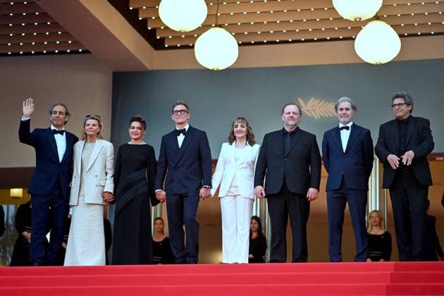 Cannes - La Plus Precieuse Des Marchandises Screening Alexandre Desplat, Florence Gastaud, Michel Hazanavicius, Dominique Blanc, Gregory Gadebois, Serge Hazanavicius and Patrick Sobelman and Iris Knobloch attends the screening of the film La Plus Precieuse Des Marchandises (The Most Precious Of Cargoes) Red Carpet at the 77th Cannes Film Festival at Palais des Festivals on May 24, 2024 in Cannes, France. Photo by Franck Castel ABACAPRESS.COM Cannes France  Copyright: xCastelxFranck ABACAx
