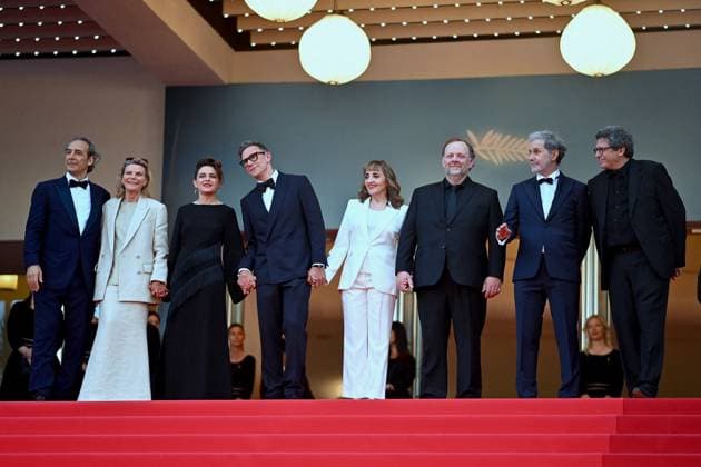 Cannes - La Plus Precieuse Des Marchandises Screening Alexandre Desplat, Florence Gastaud, Michel Hazanavicius, Dominique Blanc, Gregory Gadebois, Serge Hazanavicius and Patrick Sobelman and Iris Knobloch attends the screening of the film La Plus Precieuse Des Marchandises (The Most Precious Of Cargoes) Red Carpet at the 77th Cannes Film Festival at Palais des Festivals on May 24, 2024 in Cannes, France. Photo by Franck Castel ABACAPRESS.COM Cannes France  Copyright: xCastelxFranck ABACAx