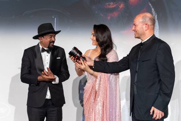 Cannes - Pierre Angenieux Prize Award Ceremony 2024 Pierre Angenieux Prize award ceremony with Santosh Sivan and Preity Zinta on stage during the 77th annual Cannes Film Festival at the Palais des Festivals, Saturday, May 24, 2024 in Cannes, France. Photo by Cyril Chateau ABACAPRESS.COM Cannes France  Copyright: xChateauxCyril ABACAx